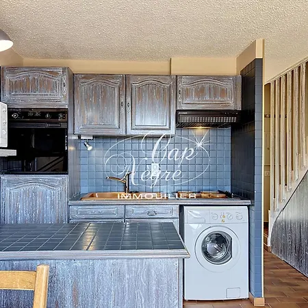 Mazet T2 Duplex Avec Balcon Vue Pour 4 Personnes A St Clair * Le Lavandou