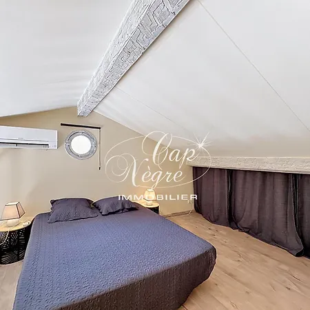 Mazet T2 Duplex Avec Balcon Vue Pour 4 Personnes A St Clair Appartement Le Lavandou