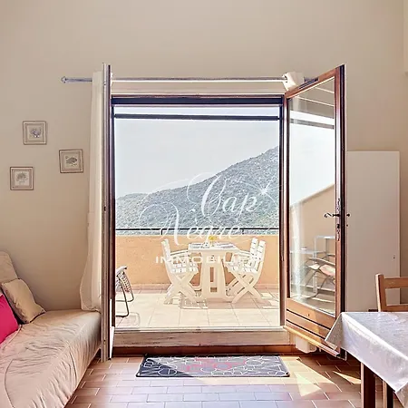 Mazet T2 Duplex Avec Balcon Vue Pour 4 Personnes A St Clair Appartement