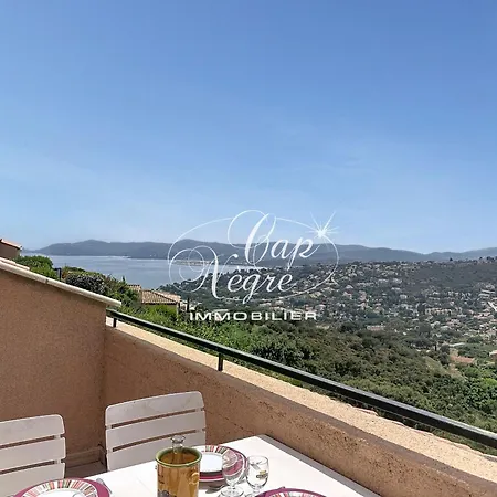 Mazet T2 Duplex Avec Balcon Vue Pour 4 Personnes A St Clair * Le Lavandou
